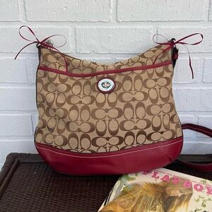 Y2K Coach Signature Tan Monogram Crossbody Bag with Burgundy Red Leather 🤎